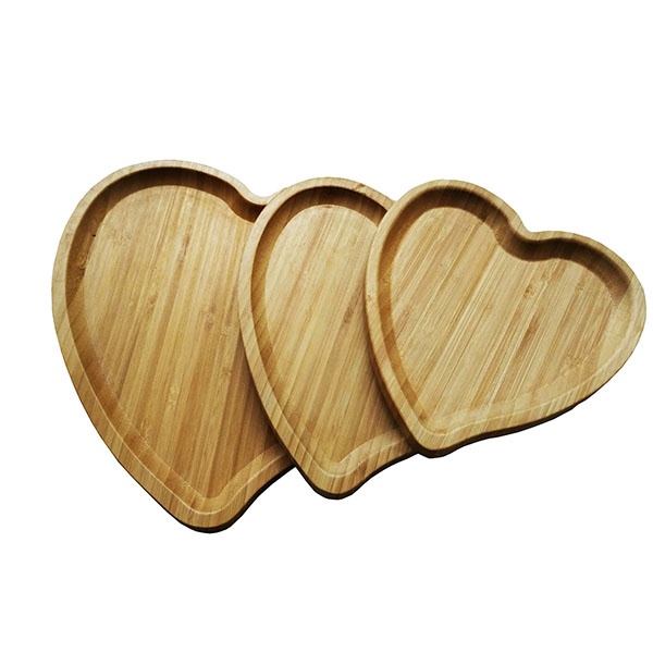 heart shaped bamboo plate